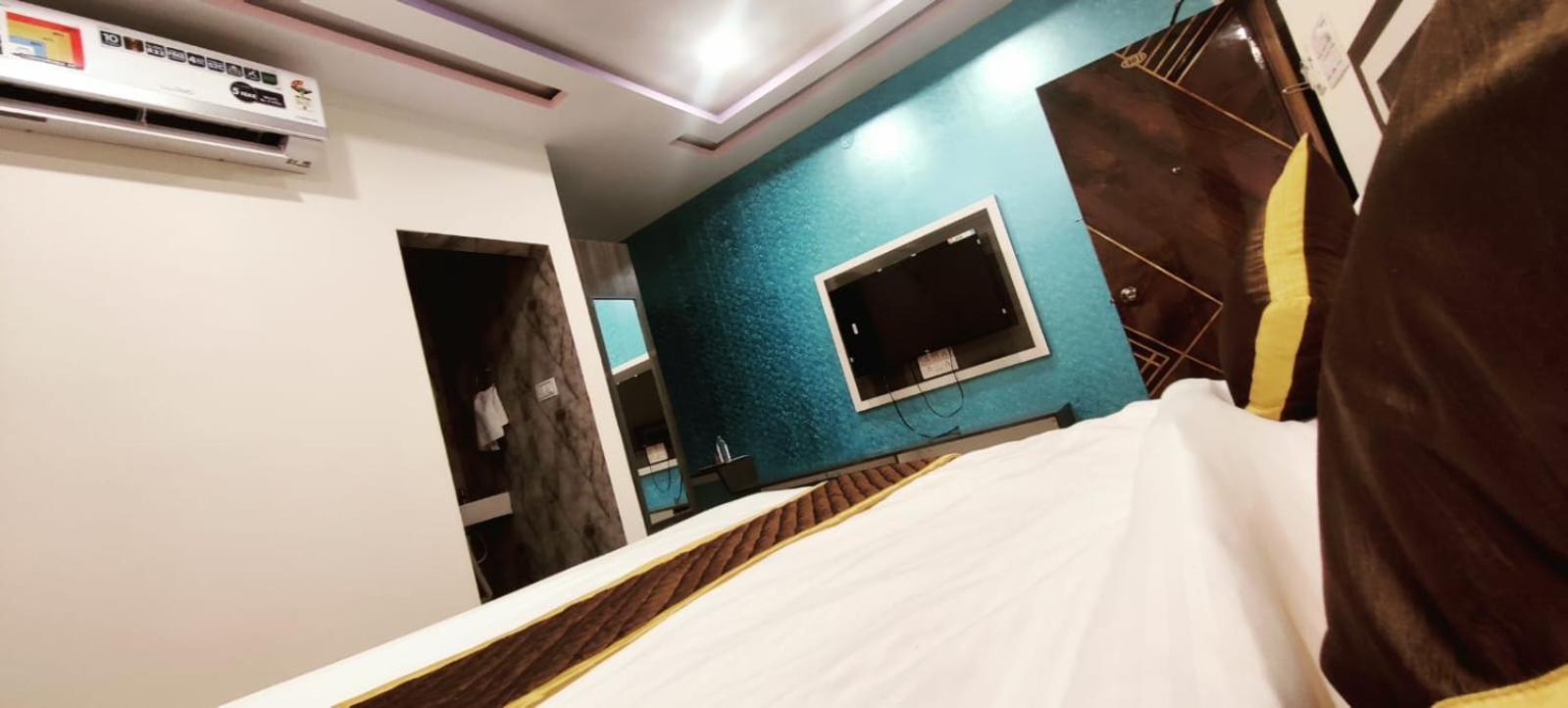 Aadya Inn New Luxury Hotel Tirupati Kültér fotó